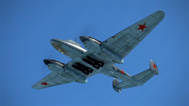 Пе 2 пикирующий бомбардировщик