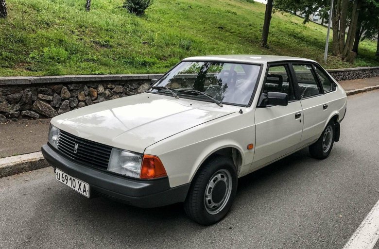 Москвич 2141 легковой автомобиль