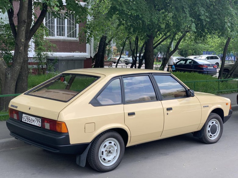 Москвич азлк 2141