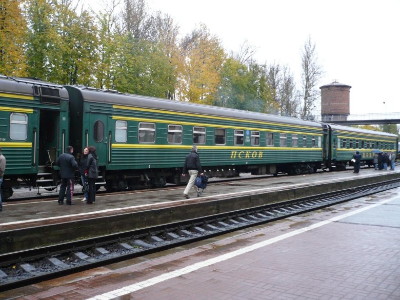 Фирменный поезд карелия