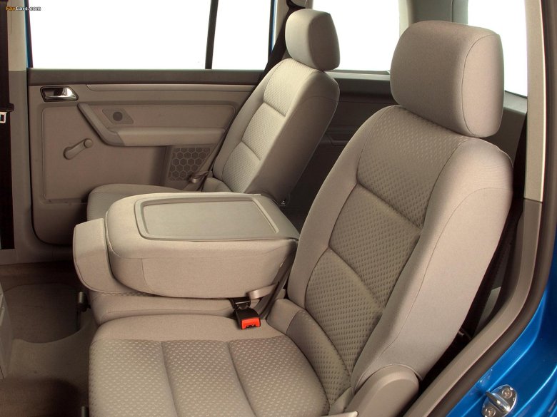 Volkswagen touran 1 поколение