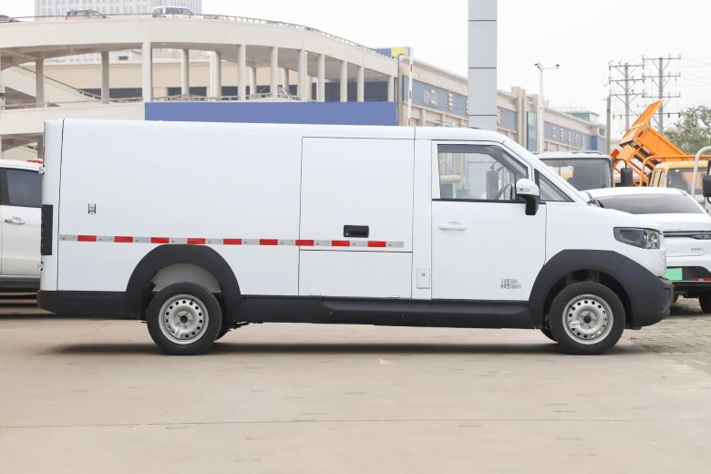 Автомобиль электрический