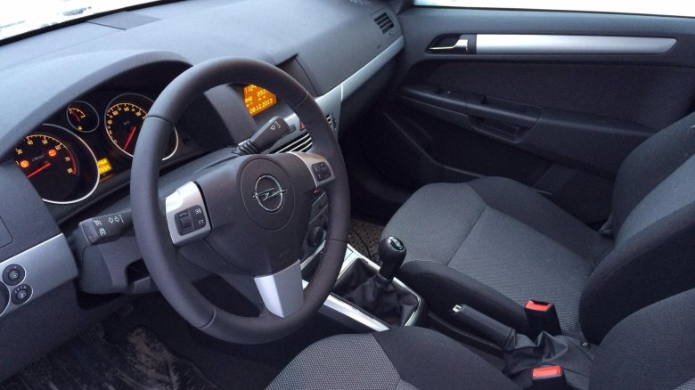 Opel astra h 2007 салон