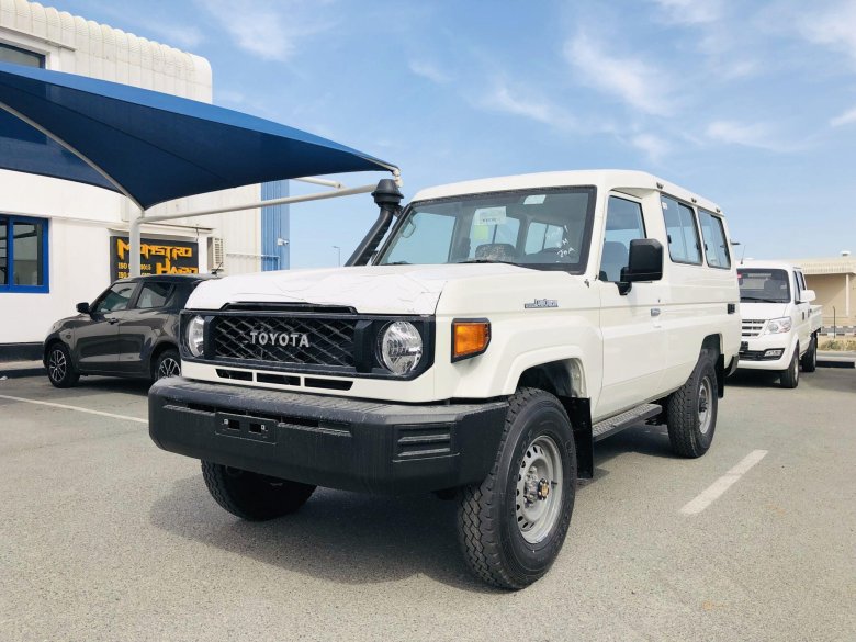 Toyota land cruiser 70 series