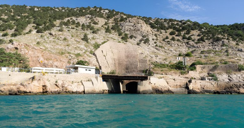 Балаклавская бухта база подводных лодок