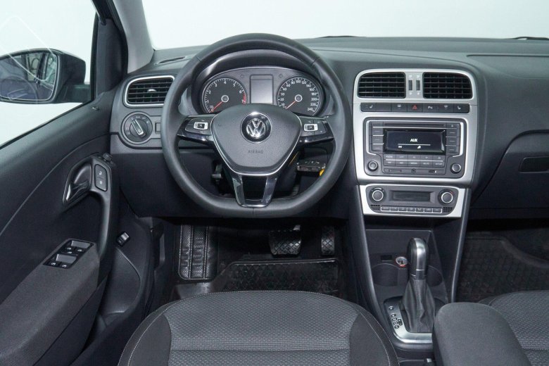 Vw polo 5 рестайлинг салон