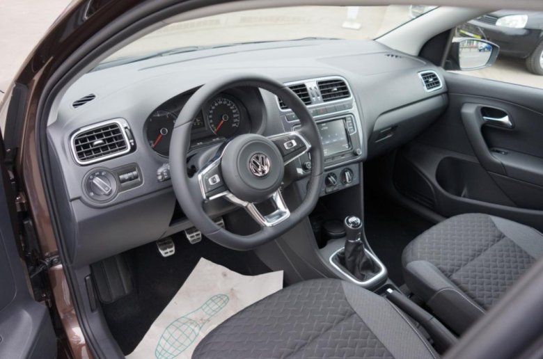 Фольксваген поло 2017 салон