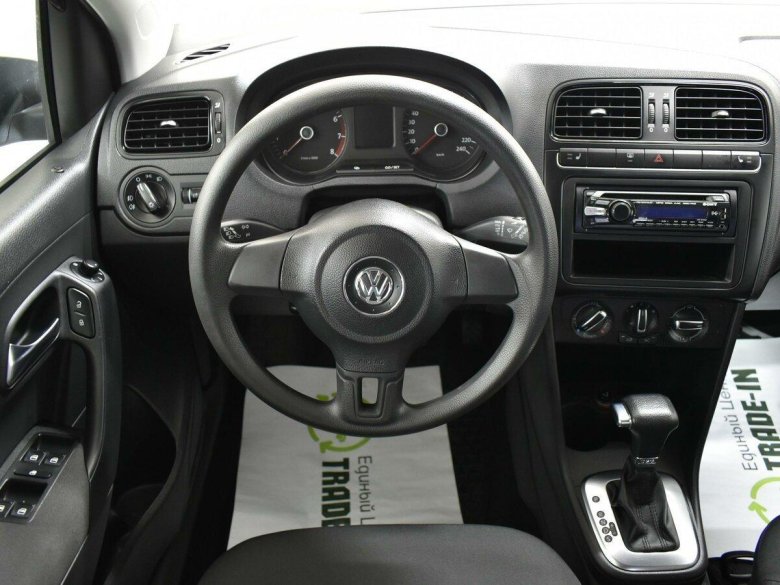 Фольксваген поло 2010 салон