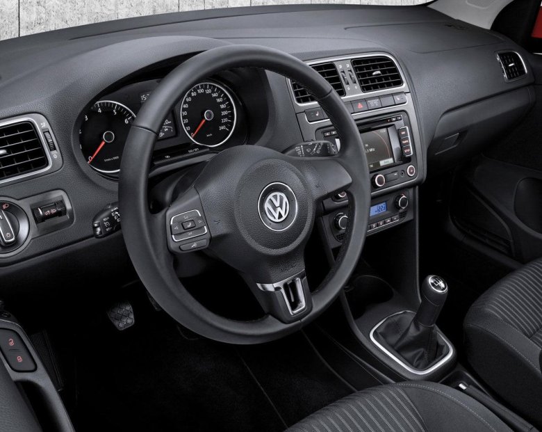 Volkswagen polo 2010 салон