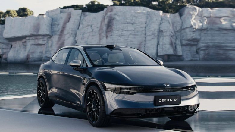 Китайский автомобиль zeekr