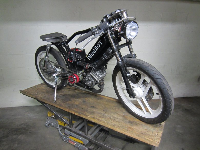 Мопед альфа кастом