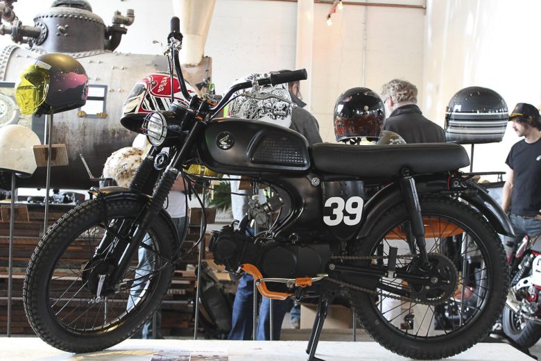 Cafe racer honda