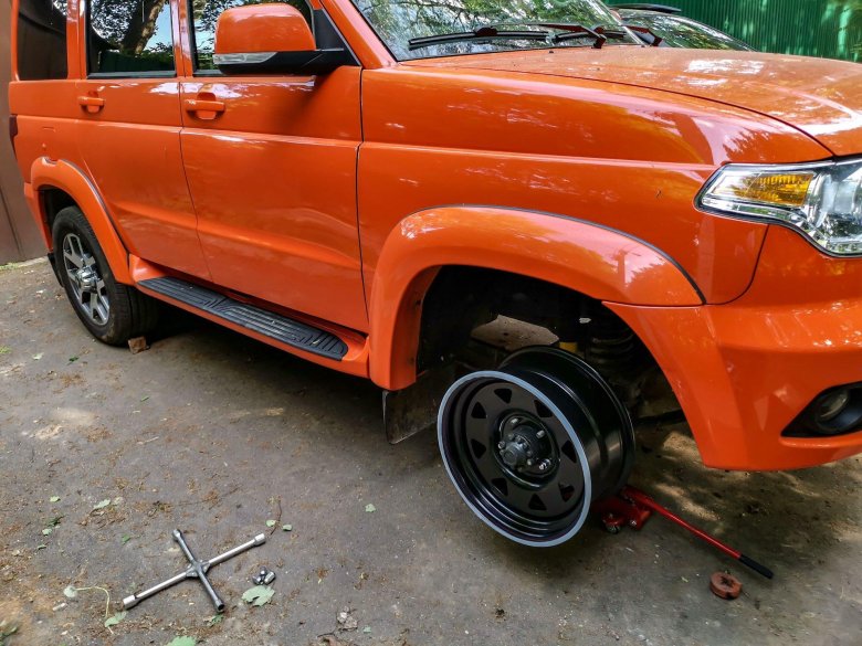 Уаз патриот на 18 дисках