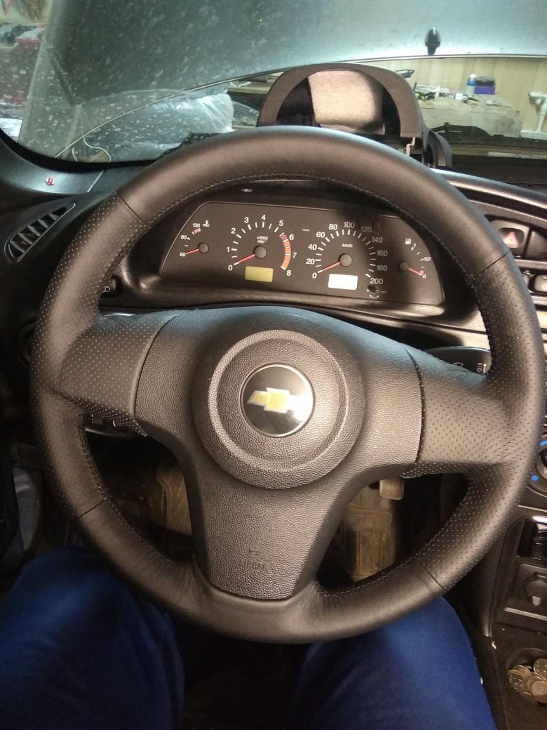 Руль нива шевроле 2008