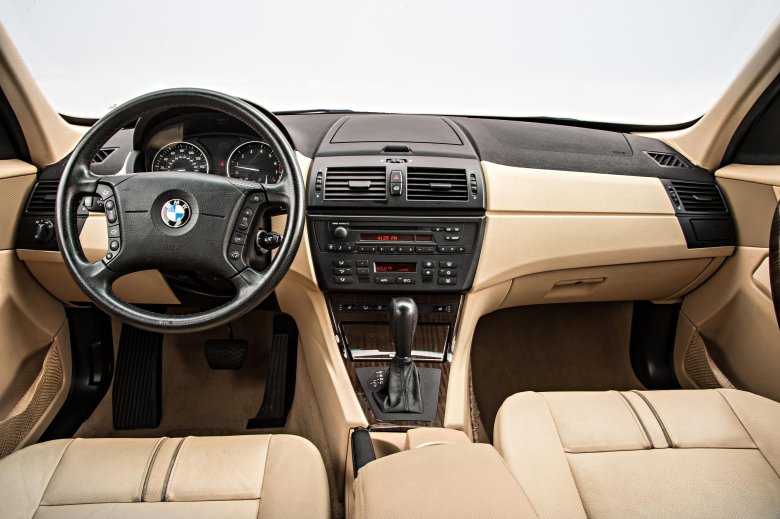 Bmw x3 2004 салон