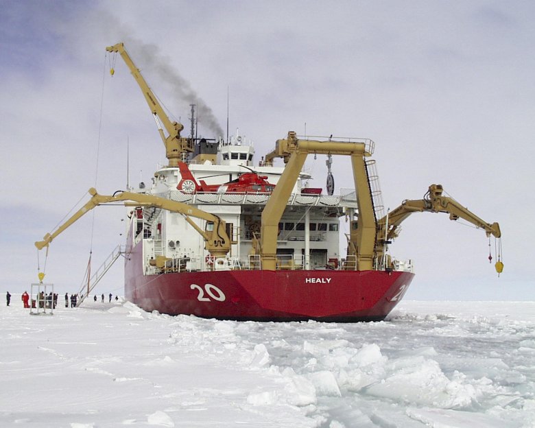 Северный морской путь ледоколы