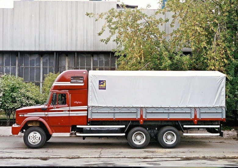 Седельный тягач зил