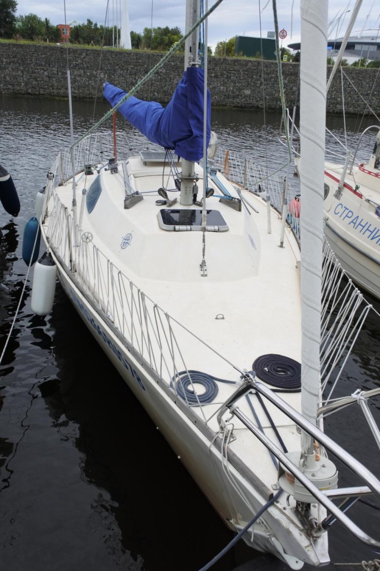 Парусная яхта рикошет 550