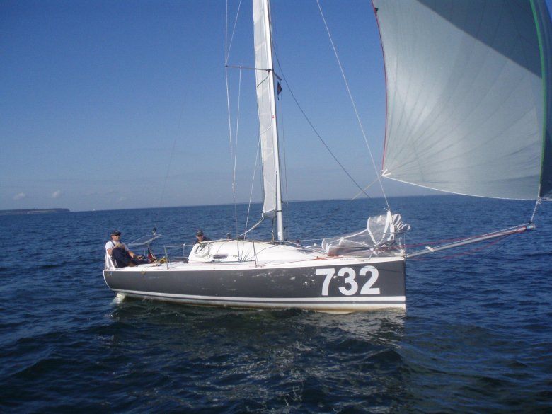 Яхта конрад 24