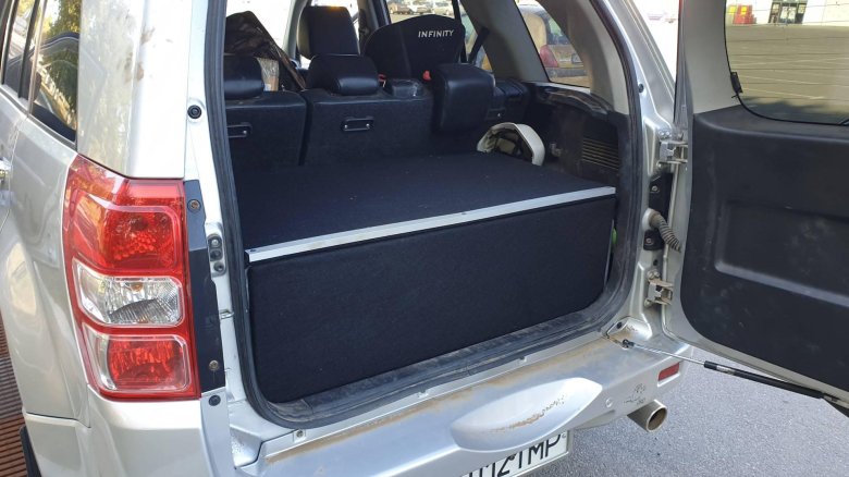 Suzuki grand vitara 2000 багажник