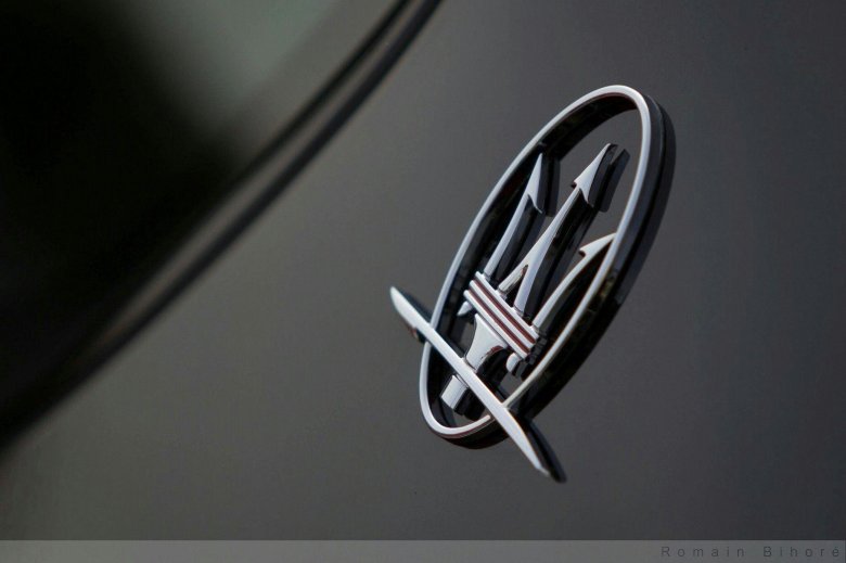 Трезубец мазерати