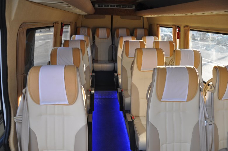 Мерседес спринтер 20 местный