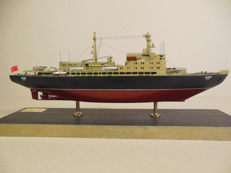 Ледокол красин модель