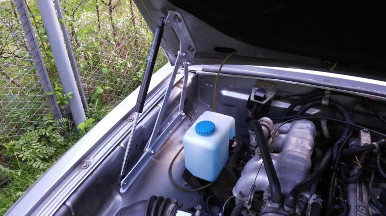 Упоры капота газ 3110