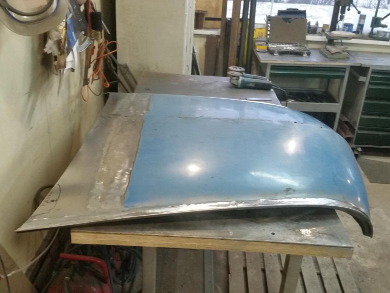 Капот газ 21