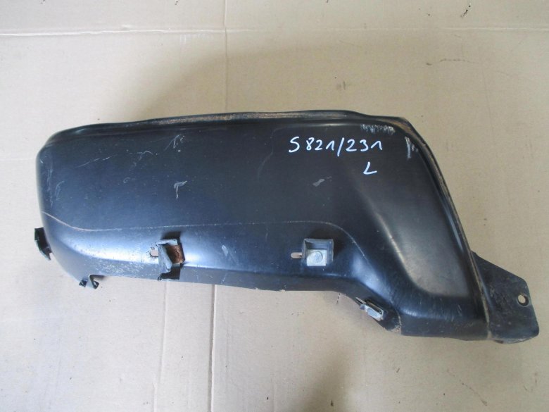 Накладка заднего бампера левая mitsubishi pajero