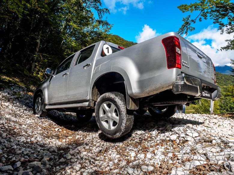 Исудзу д макс арктик трак