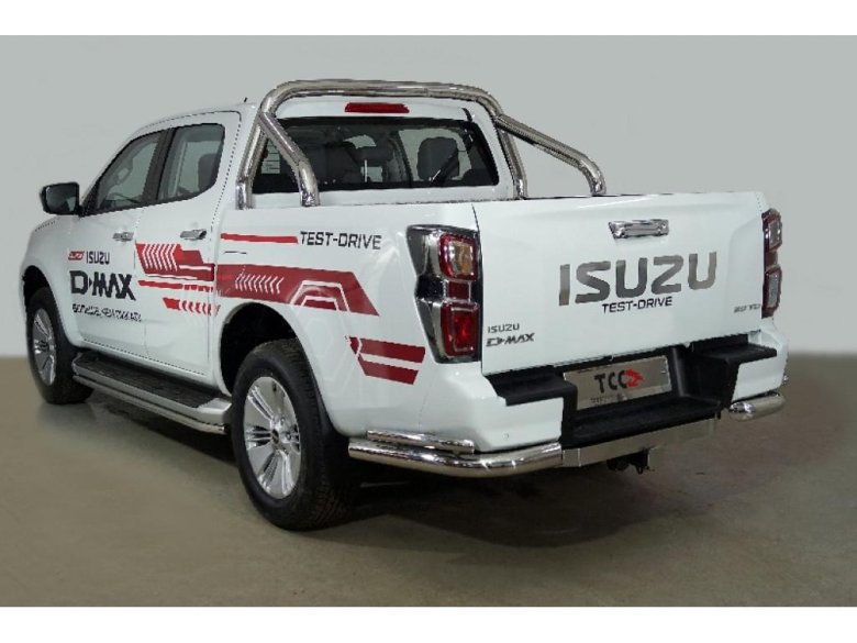 Исузу д макс