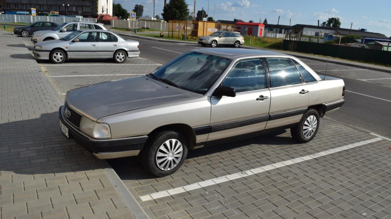 Ауди 100 1985