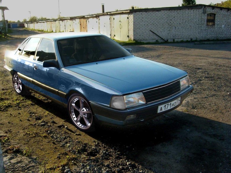 Volvo 440
