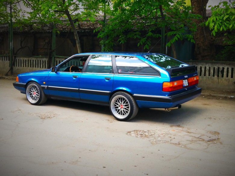 Ауди 200 универсал