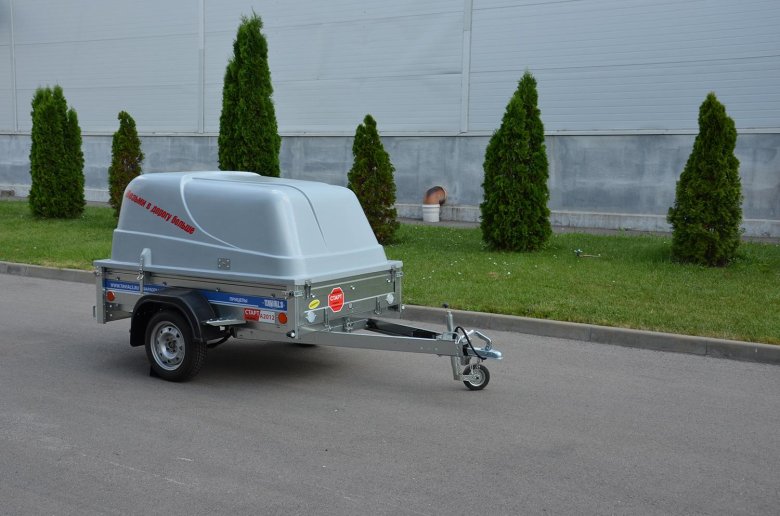 Прицеп с пластиковой крышкой