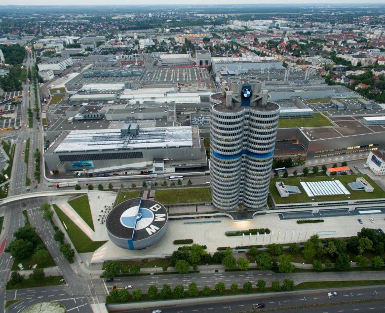 Штаб бмв в мюнхене