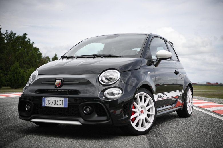 Abarth 595 competizione