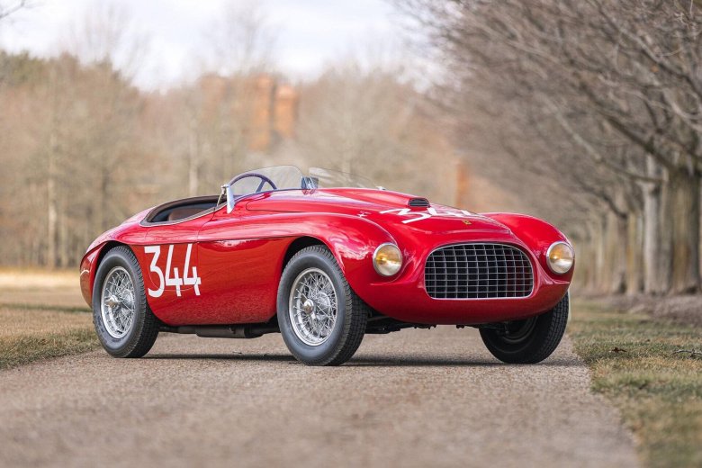 Автомобиль ferrari