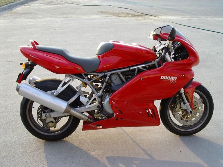 Ducati 750 supersport