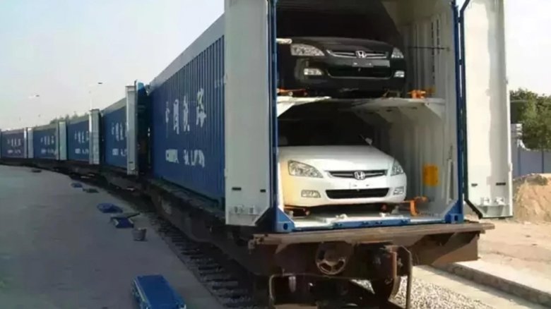 Перевозка автомобиля в контейнере
