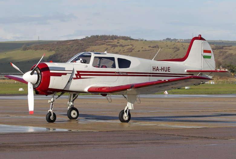 Як 18 самолёт