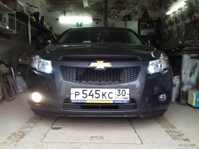 Туманки на шевроле круз 2012