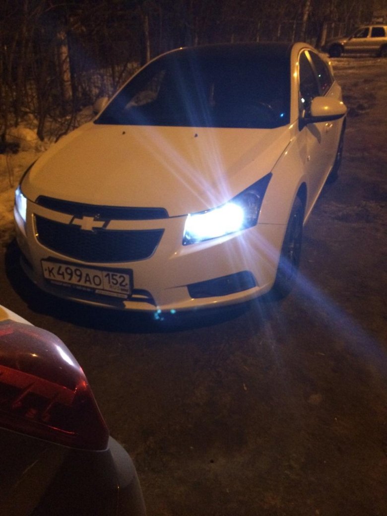 Шевроле круз 2011 белая