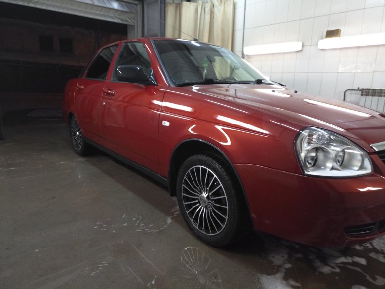 Лада приора золотисто красная