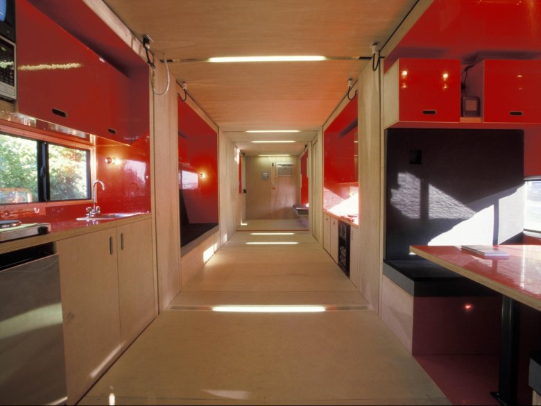 Автодом из 40 футового контейнера