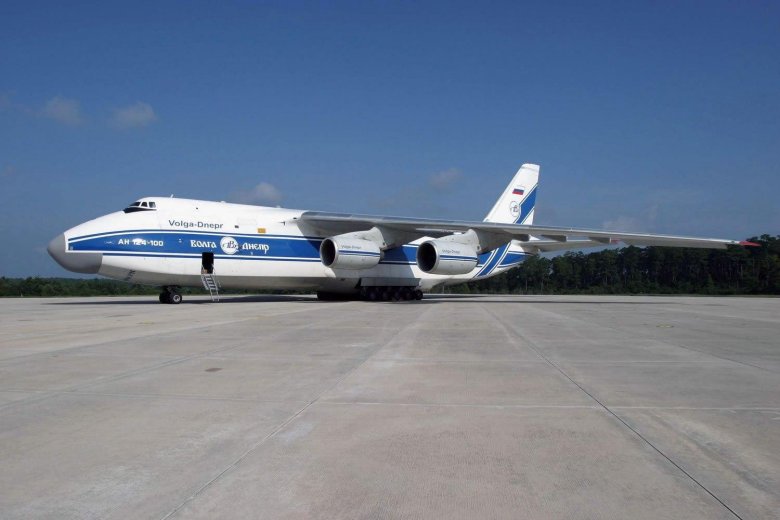 Ан 124 руслан волга днепр
