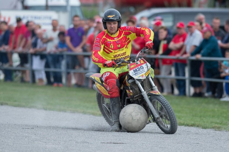 Александр минаев мотобол