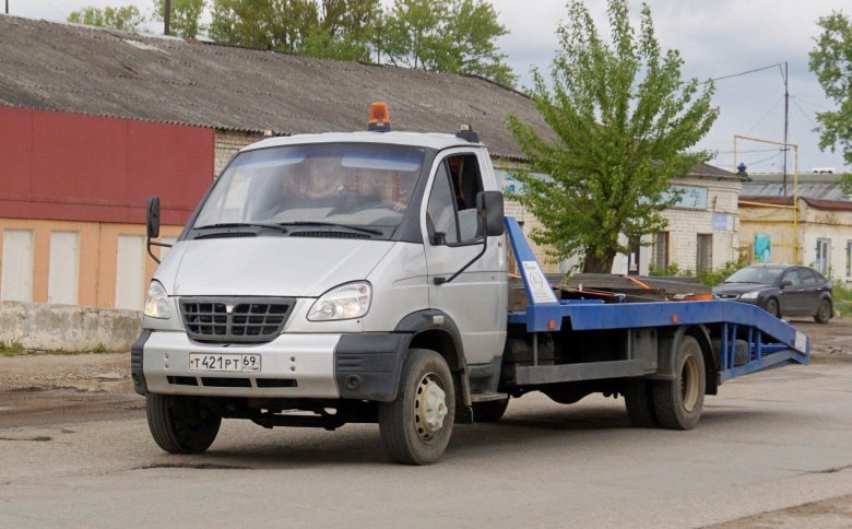 Эвакуатор валдай со сдвижной платформой