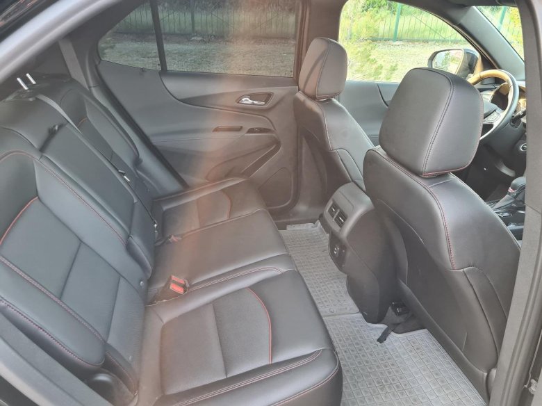 Chevrolet equinox салон